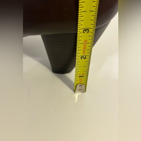 Bare Traps Women’s Size 9 Brown Leather Loafer Heels Excellent Career Cocktail - Picture 7 of 16